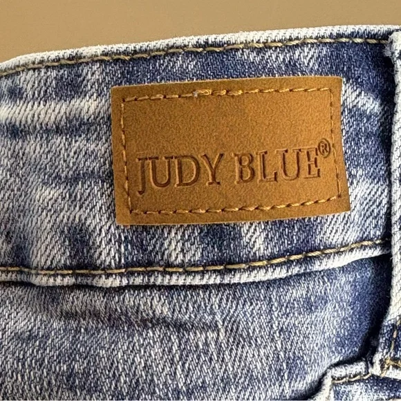 Judy Blue Distressed Raw Hem Skinny Fit Jeans Size 14W - Picture 11 of 12
